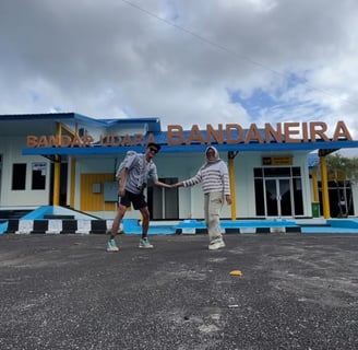 bandara banda neira
