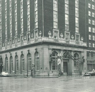 Amway Grand Plaza Hotel 1925 image