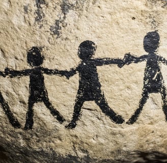 pintura rupestre, crianças de mãos dadas
