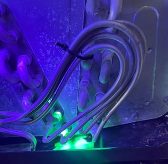 glow dye refrigerant leak test