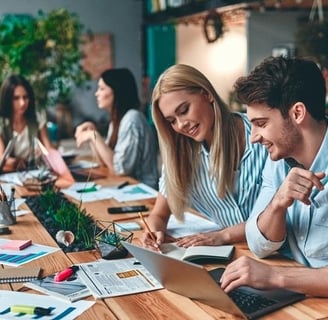 Persone dentro un Coworking di Cospaces