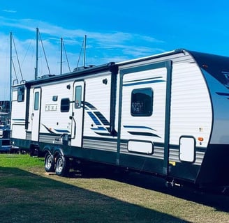 RV Rentals in Eunice LA | Eunice LA Travel Trailer Rentals | Lightning RV Rentals