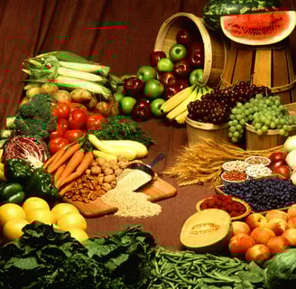 Low-Fat Vegan Diet vs. Mediterranean Diet: Which is Better for Health and Weight Management?