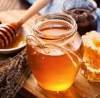ال كيف تدير نزيف الانف :علاج نزيف الانف الخلفي بالعسل والمضمضة عسل لعلاج نزيف الانف