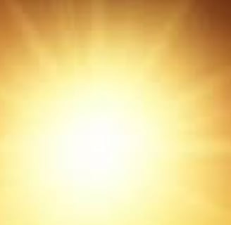 أحياء عند ربهم يُرزقون, مغفرة وجنة وأمان, ولهم تاج شفاعة وزوجات من الحور العين