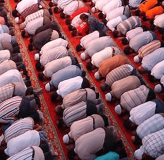 فى جماعة مهم الصلاة