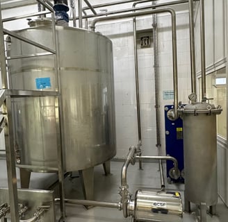 WILCO SS316 Mixing Tanks with Agitator for Food Blending in UAE