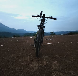 Cycling to Kondeshwar hill