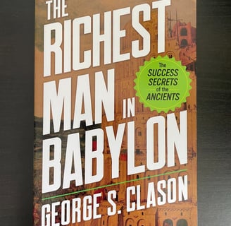 a book cover of the book the richest man in babylon