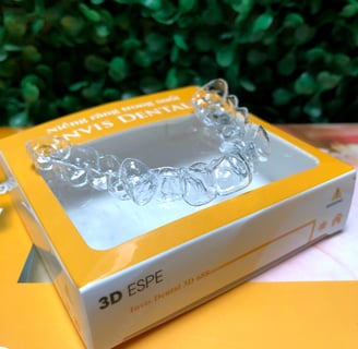 niềng răng trong suốt invisdental