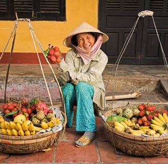une vendeuse de fruits au vietnam