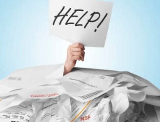 a person holding a sign that says help