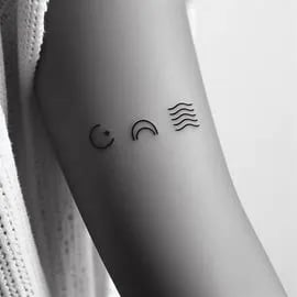tatuaje minimalista mujer