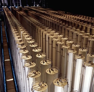 Uranium centrifuge cascade