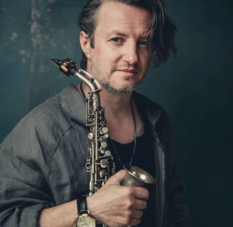 Grzegorz Grzech Piotrowski