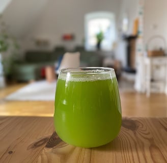 Selleriesaft in einem Glas