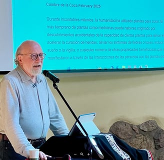 Dennis McKenna durante il Summit in Perù. Foto gentilmente concessa da Michael Bednar