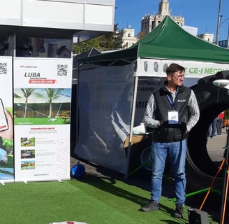 luba robot tuns iarba