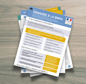 Photo d'une dossier de demande à la MDPH, Maison Départementale pour les Personnes Handicapées