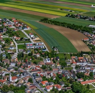 burgenland, drassburg, telek, eladó, építési telek, befektetés osztrák falu