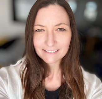 Jenn Thongtan Clinical Hypnotherapist, Green Leaf Hypnotherapy, Lancing, West Sussex, UK 