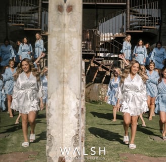 Antigua Guatemala wedding photographer- bride and bridesmaids