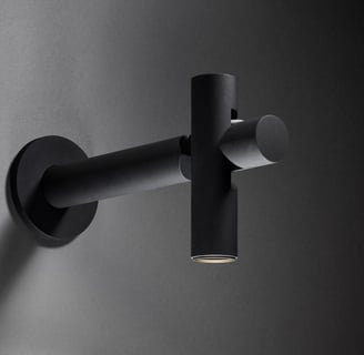 Aplique de pared KIBE negro con doble foco direccional, diseño industrial moderno