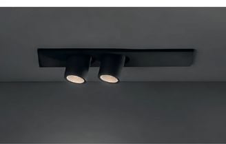 Sistema de focos TAUK 2 de riel con tres puntos de luz negros orientables