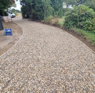 20mm shingle driveway - Lawtons Landscapes 