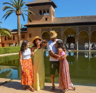 granada-alhambra-palacios-nazaries-travel2travel-scaled