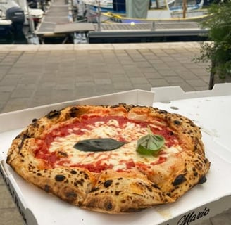 marsiglia-pizza-margherita-le-tribeca-da-mario