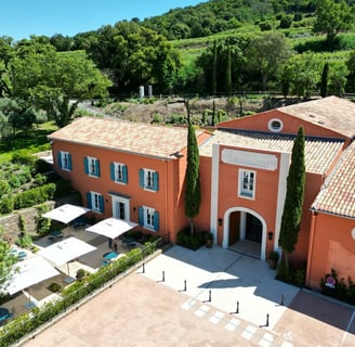 Entrée du Domaine Viticole du Chateau de Chausse