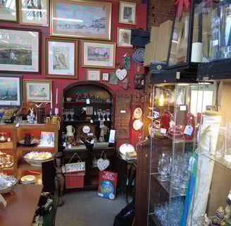 antiques and curios @jkfarm.co.uk pictures, art, glass ware, 