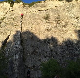 sortie falaise adultes en bourgogne