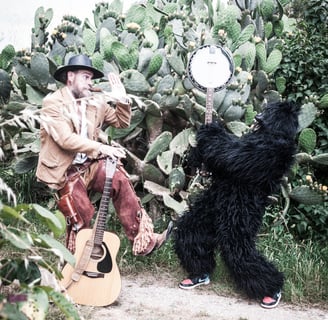 Cuboy y Quim Kong, música cia tartaruga.