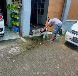 Service AC dan kulkas terpercaya di Pekanbaru.