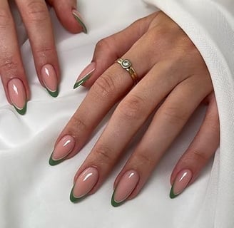 Uñas francesas en verde