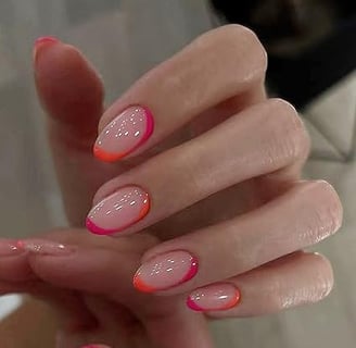 Uñas francesas modernas