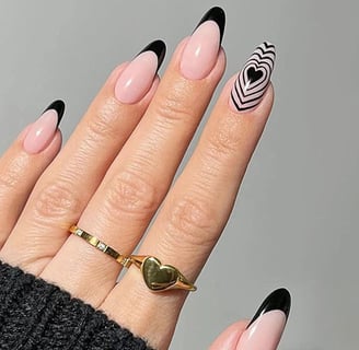 Uñas de corazones en espiral para San Valentin