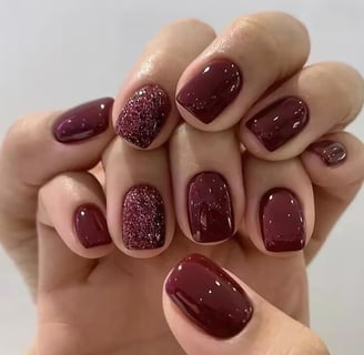Uñas rojas con glitter