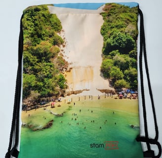 imagem de uma sacochila com o Morro do Careca - RN impressa