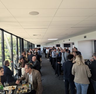 Réunion professionnelle dans les espaces modernes du parc des Sports et de l’Amitié à Narbonne, organisées par Cap Soleil Eve