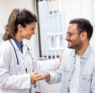 Médico e paciente atendimento whatsapp