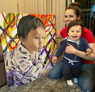 Quadro personalizado na sala de estar, adicionando um toque único à decoração.