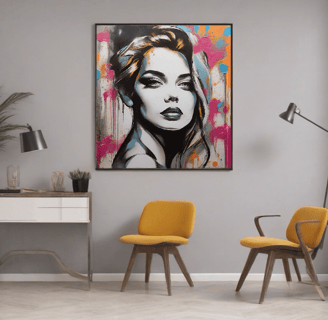 Sala decorada com pinturas de casais, transmitindo a harmonia e conexão no ambiente.