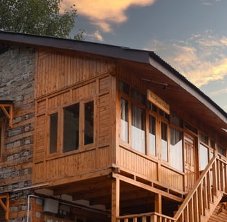 luxury homestay in Sethan Woodland Chalet