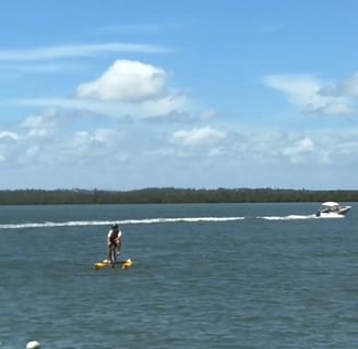 Se divirta na Crôa do Goré, um dos melhores passeios de Aracaju