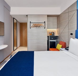 Modern design rooms at Holiday Inn Express, Singapore, Serangoon
