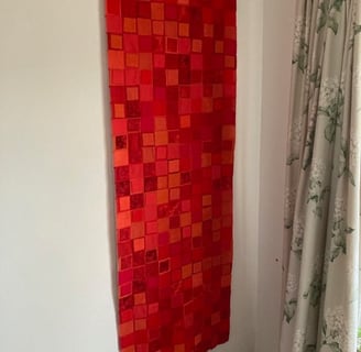 Red hanging 2023