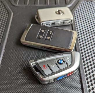 Chei auto cu sistem keyless pentru Renault, BMW și Volvo